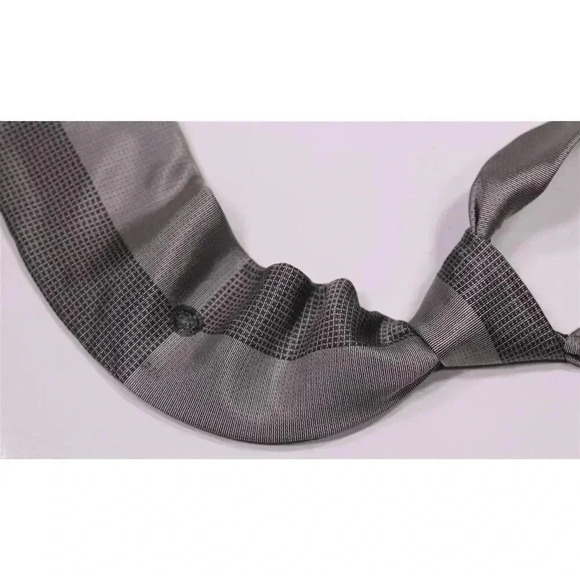 Gianni Versace Vintage 90's Gray/Black Check Geometric Print Silk Necktie Tie - Picture 2 of 9